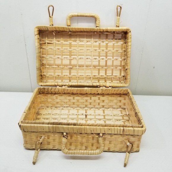 Wicker Rattan Basket Carry Case Chest Handles - Picture 6 of 7